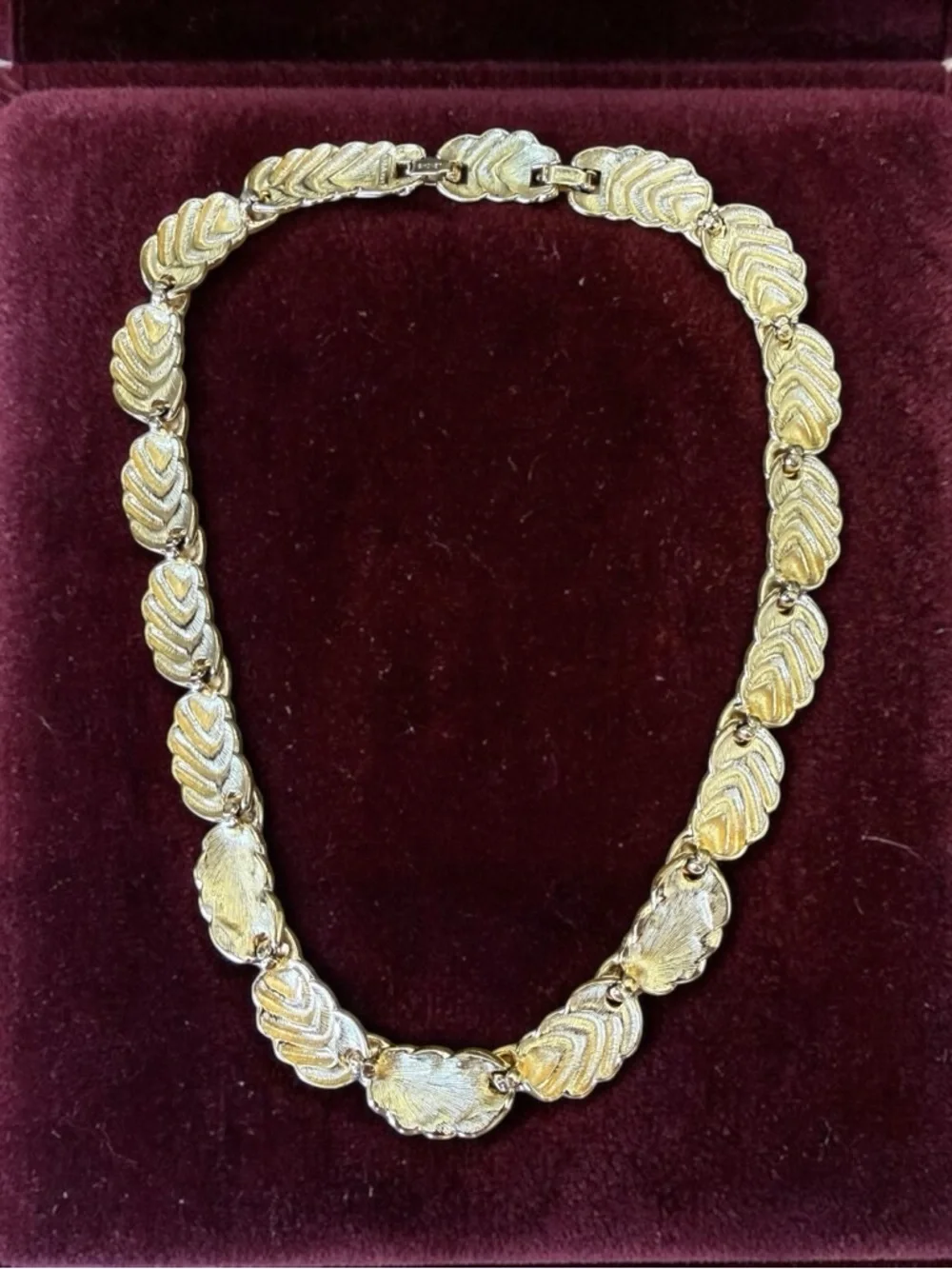 Vintage Monet Gold Tone Rhinestone Leaf Link Collar Necklace Signed 1980s